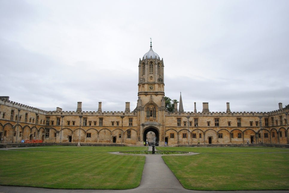 UK vs US PhD: Which Is Better for International Students? 